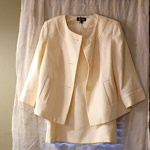 Elegant Women's Cream Suit